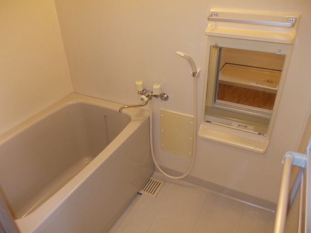 ハイツスリ－エイト 風呂画像