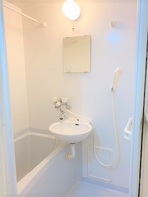 レオパレス高友 風呂画像