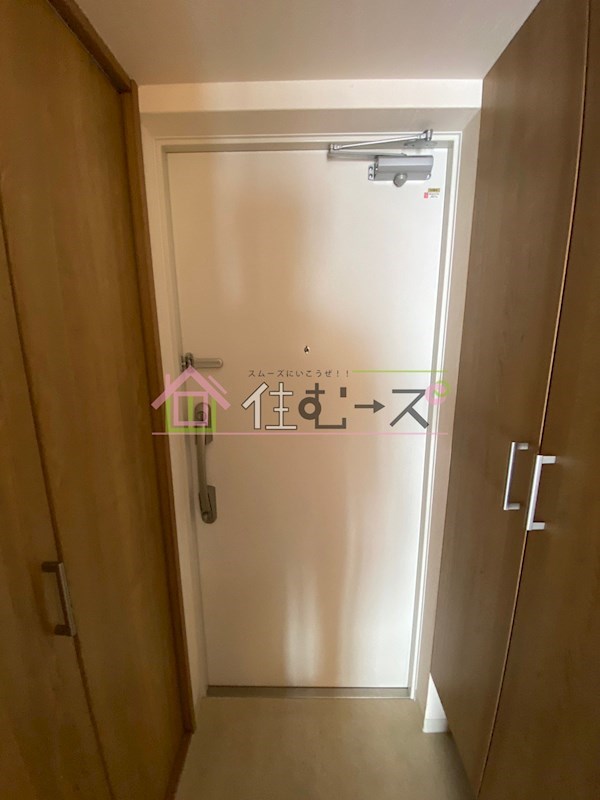 フォーリアライズ阿波座WEST 玄関