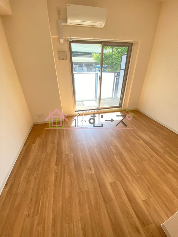 フォーリアライズ阿波座WEST ベッドルーム