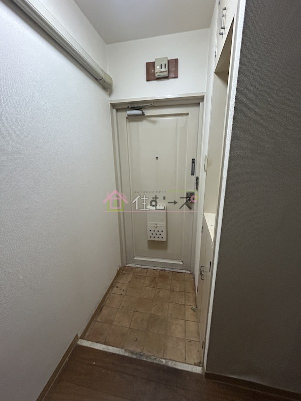 ラパンジール松屋町 玄関