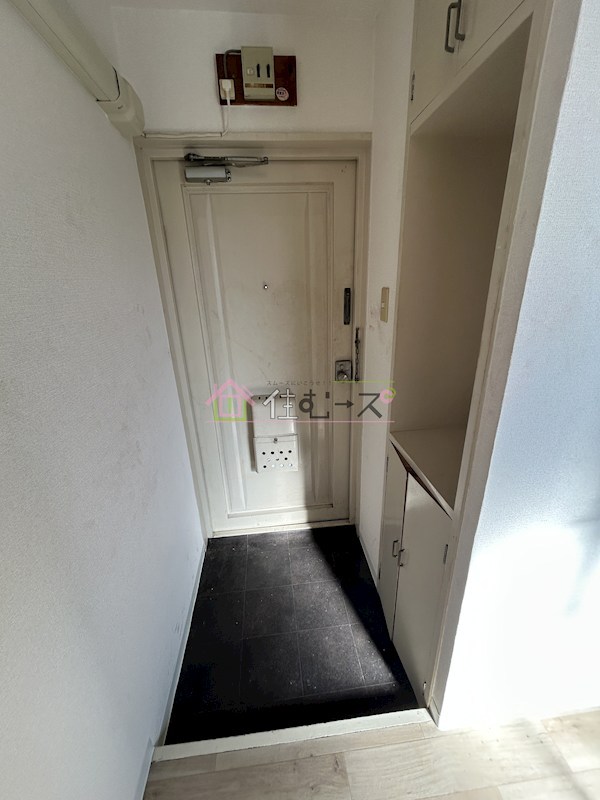 ラパンジール松屋町 玄関