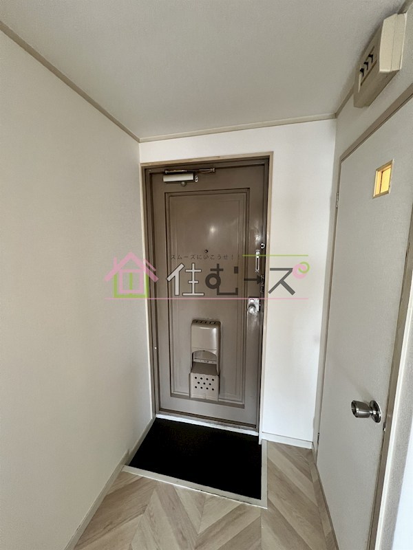 アリストプラザ中野 玄関