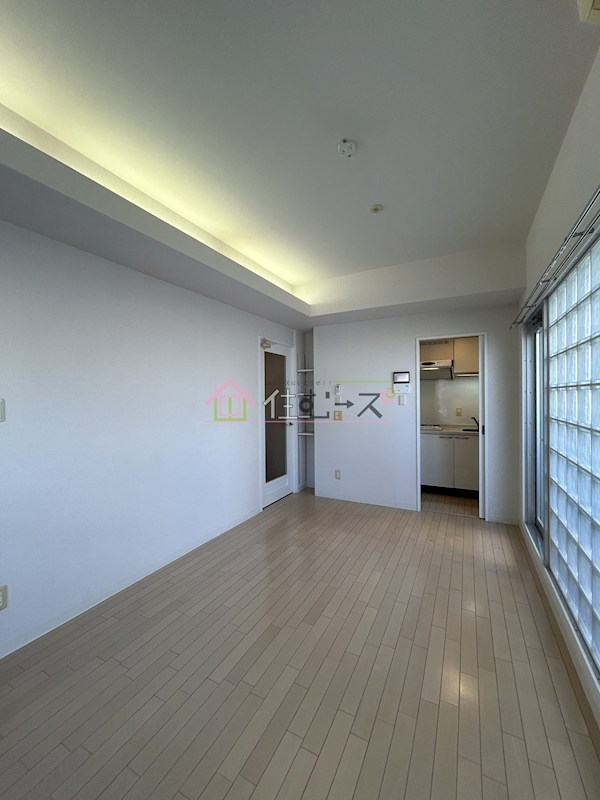 キャピトル安堂寺 リビング