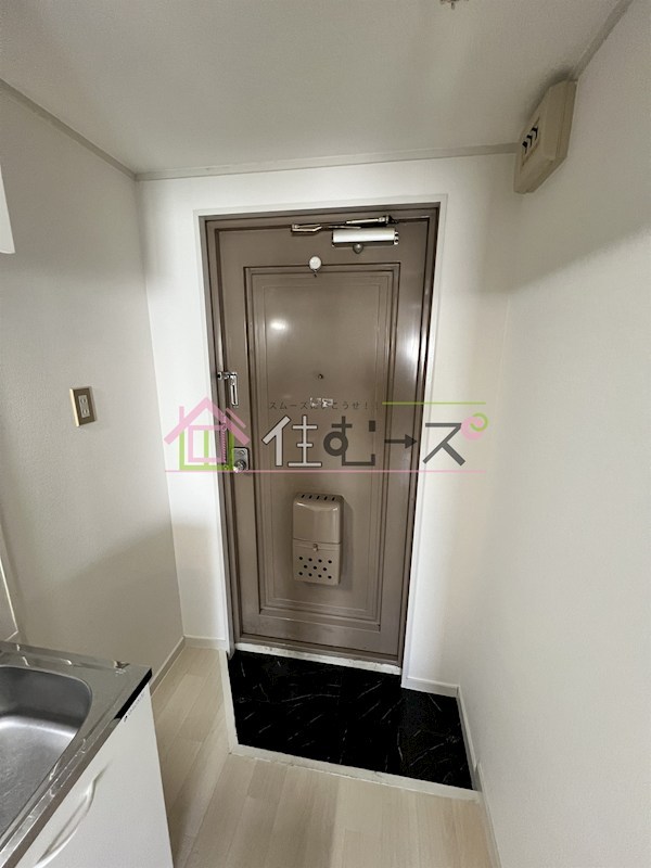 アリストプラザ中野 玄関