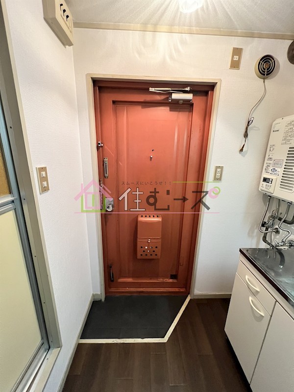 メイプルリーフ平野 玄関