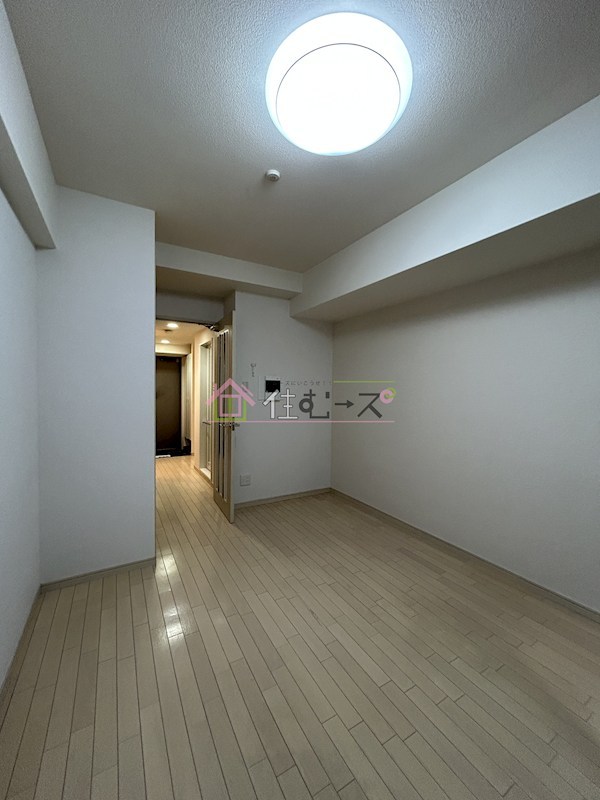 ジュネーゼグラン心斎橋東 リビング