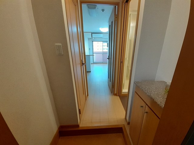 プラティーク　ベリエ 玄関