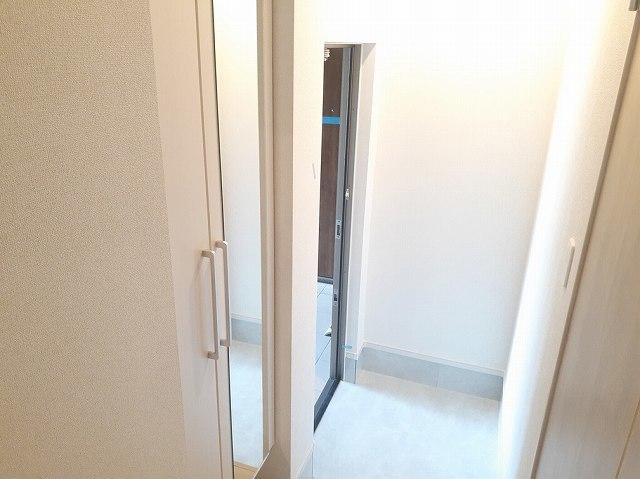 プラシード上泉 玄関