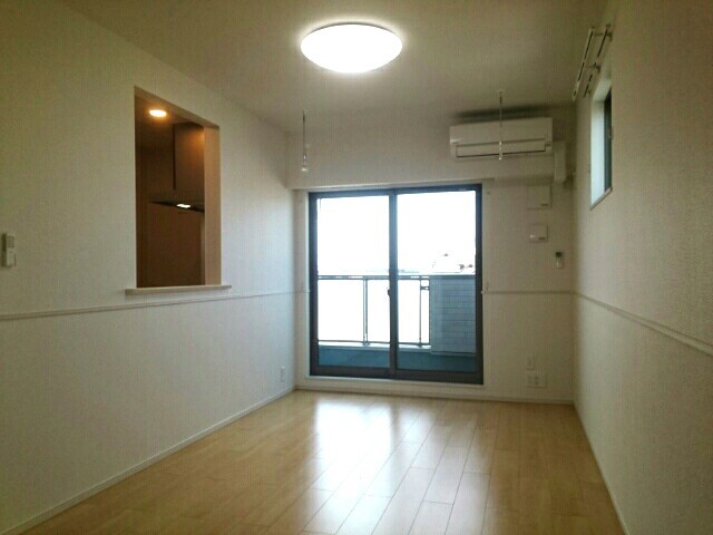 Ｙ・Ｙ・Ｙ　－　２２ リビング