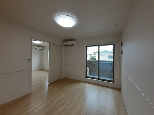 モデルノ　ケマ リビング