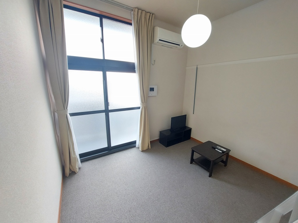 レオパレスカサグランデ ベッドルーム