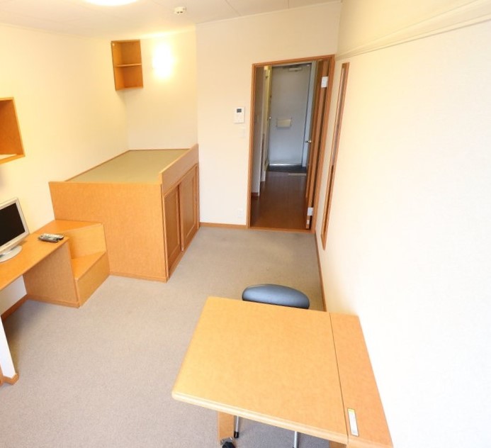 レオパレス森小路 リビング