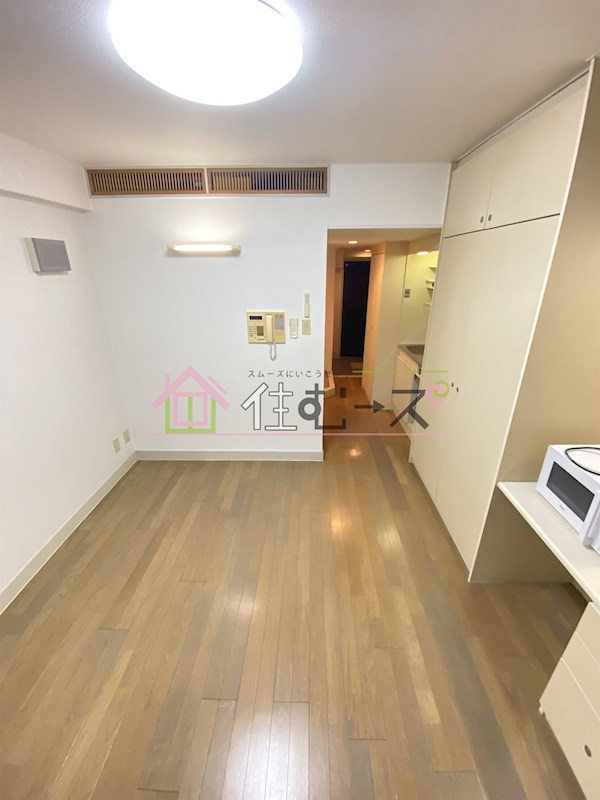 グランヴィ新大阪 リビング