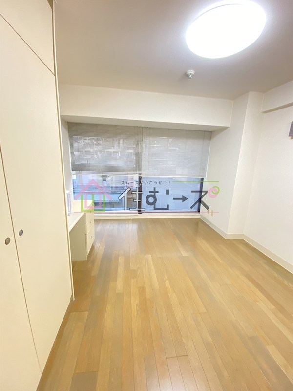 グランヴィ新大阪 ベッドルーム