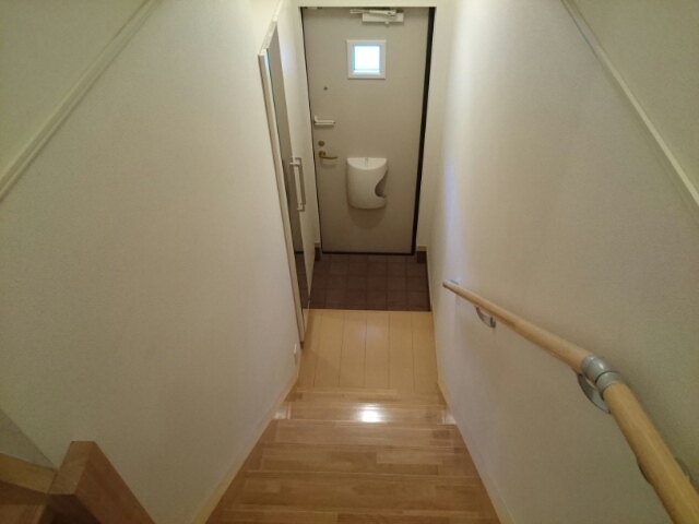 メゾン　なでしこ 玄関