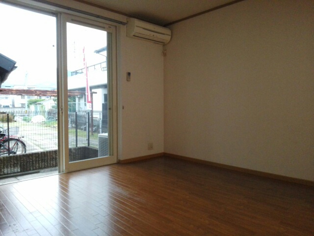 ビーバンウエスト リビング