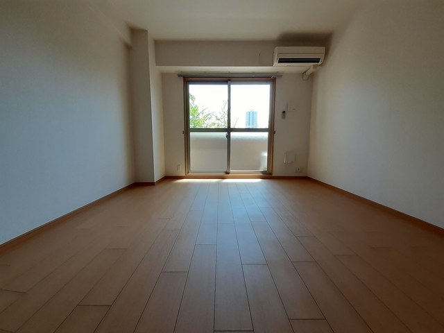 ヴォー・リバージュ境川 リビング