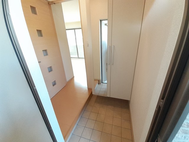 エレガント塚崎 玄関