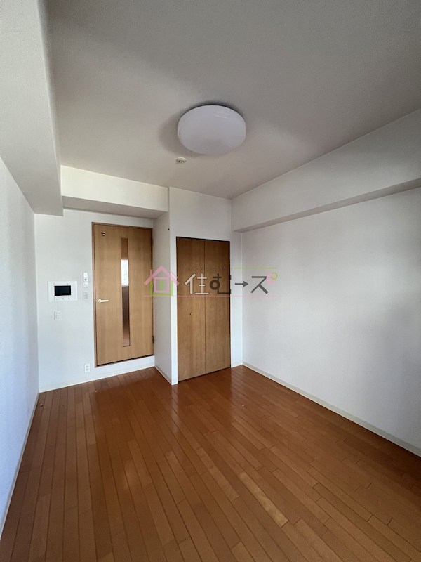 エスリード福島駅前 リビング