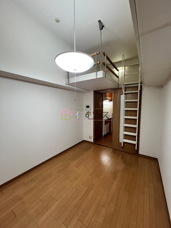 エステムコート大阪・中之島南 リビング