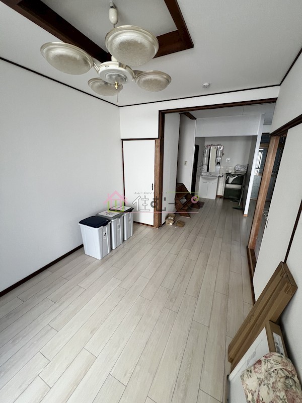 御幣島２丁目戸建 リビング