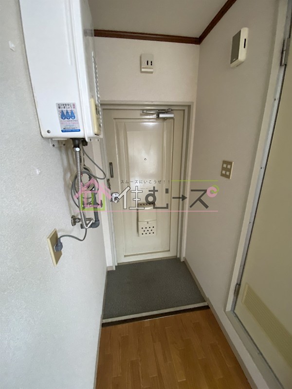 白樺ハイツ清水 玄関