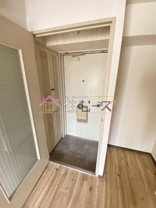 エスティライフ新森古市 玄関