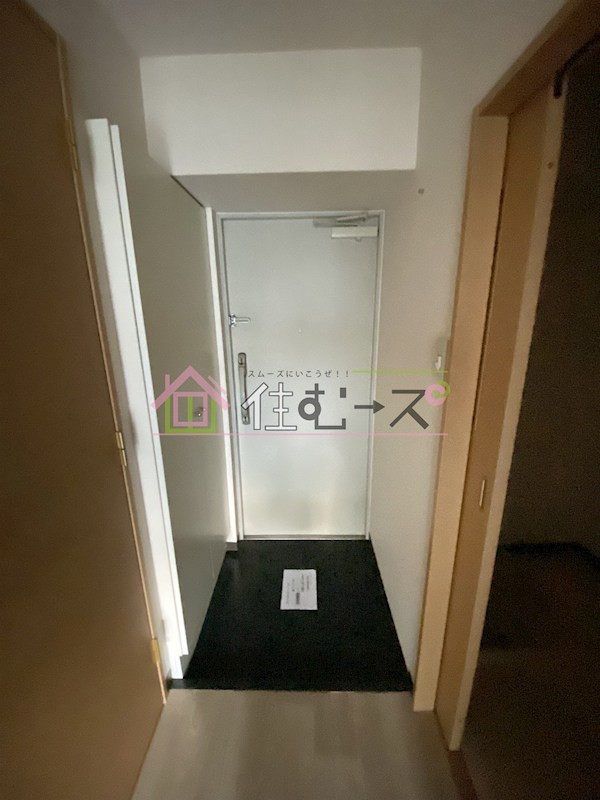 ラ・ルミエール 玄関