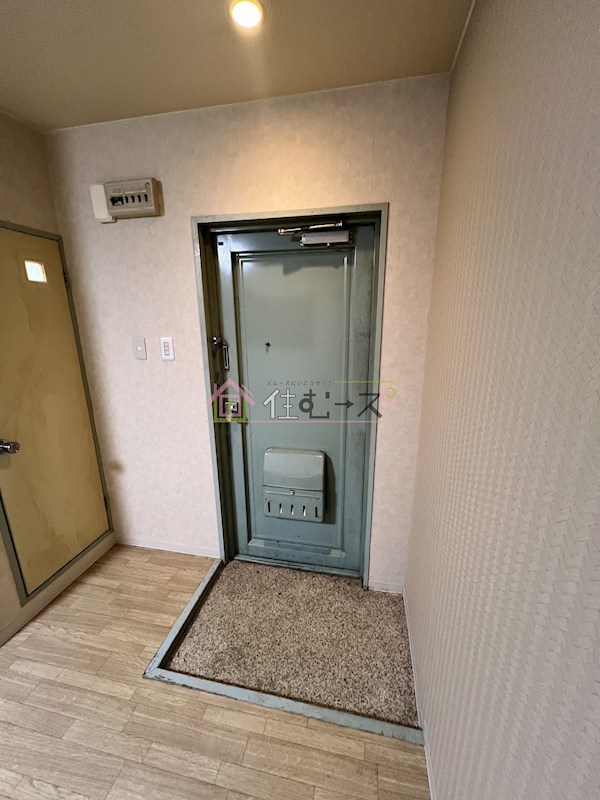 メゾン・ノア 玄関