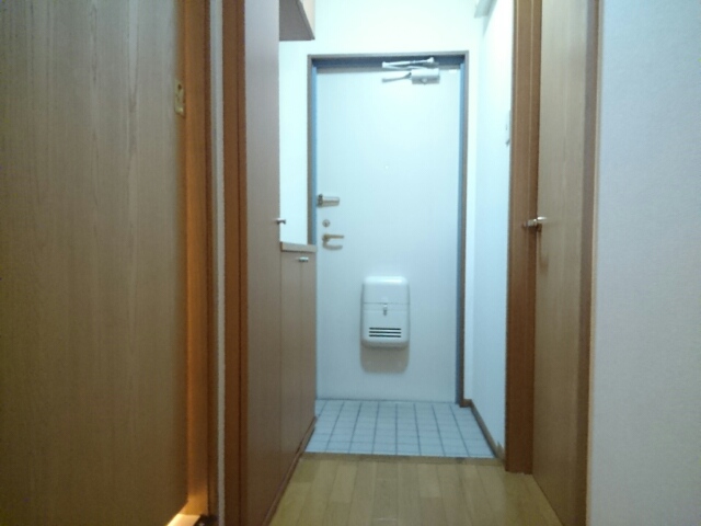 ボニ－トティエラ 玄関