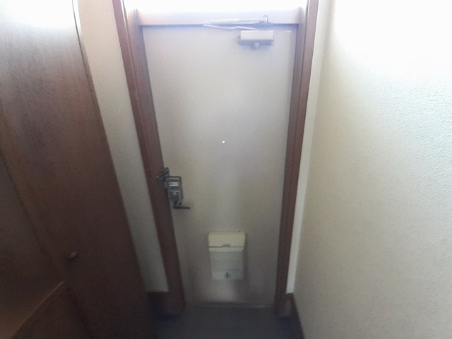 グリーンハウス 玄関