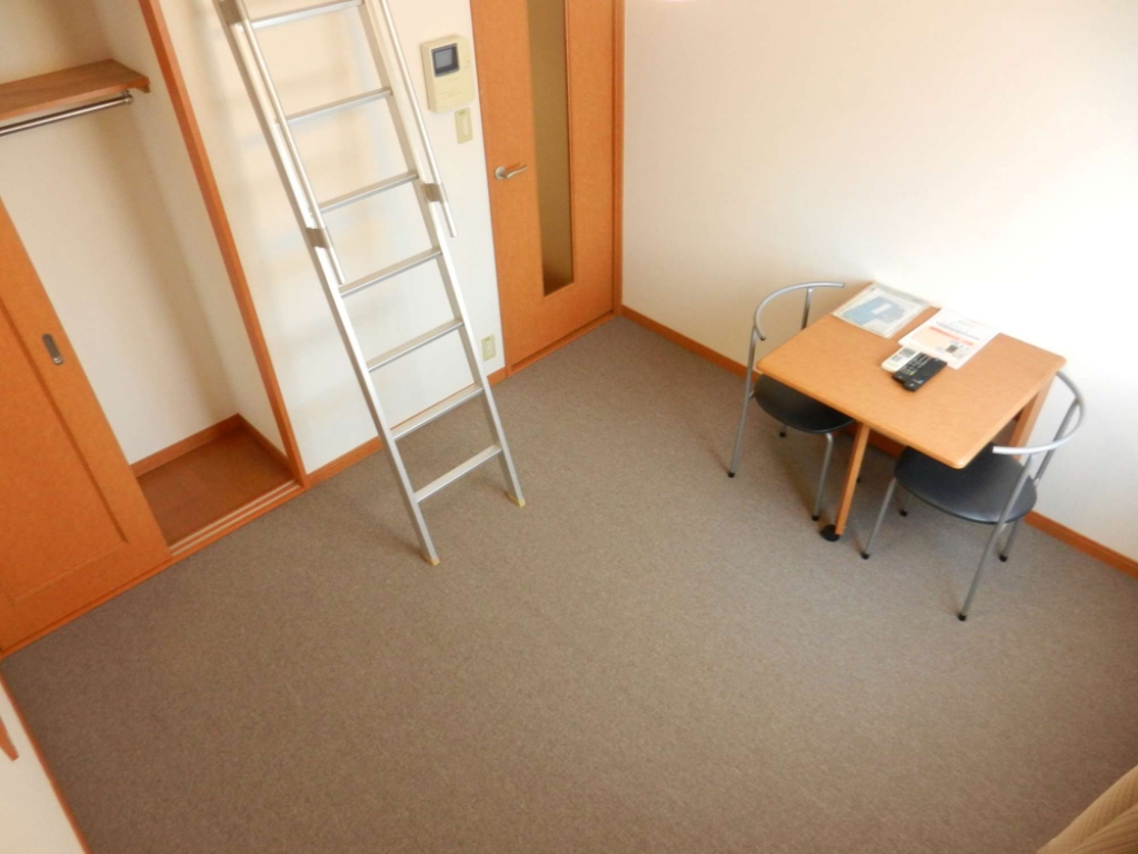 レオパレス繁田 ベッドルーム