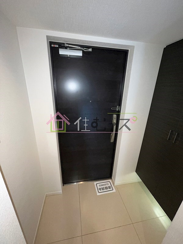 S-RESIDENCE難波EAST 玄関