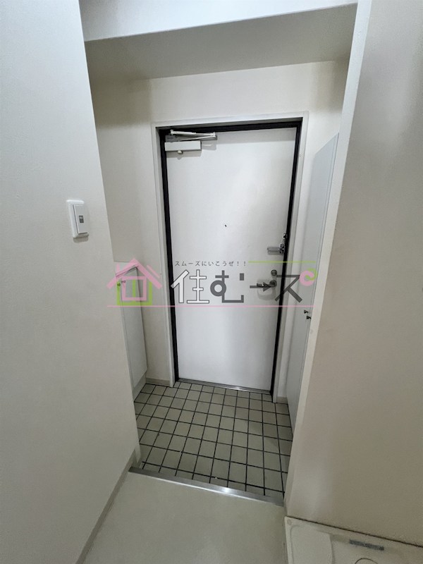 グランカーサ都島 玄関