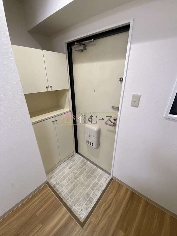 B.Sラグーン 玄関