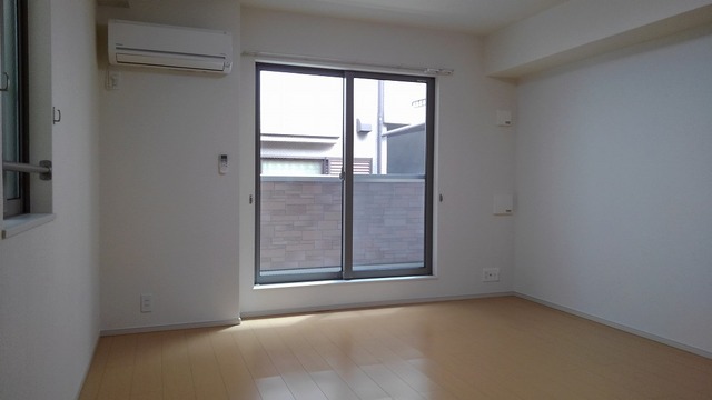 ソレイユ　長洲 リビング