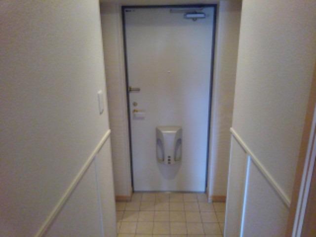 カルム　ド　アビタシオン 玄関