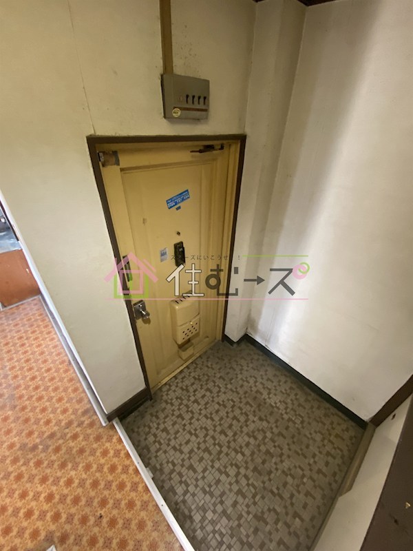 伸晃マンション 玄関