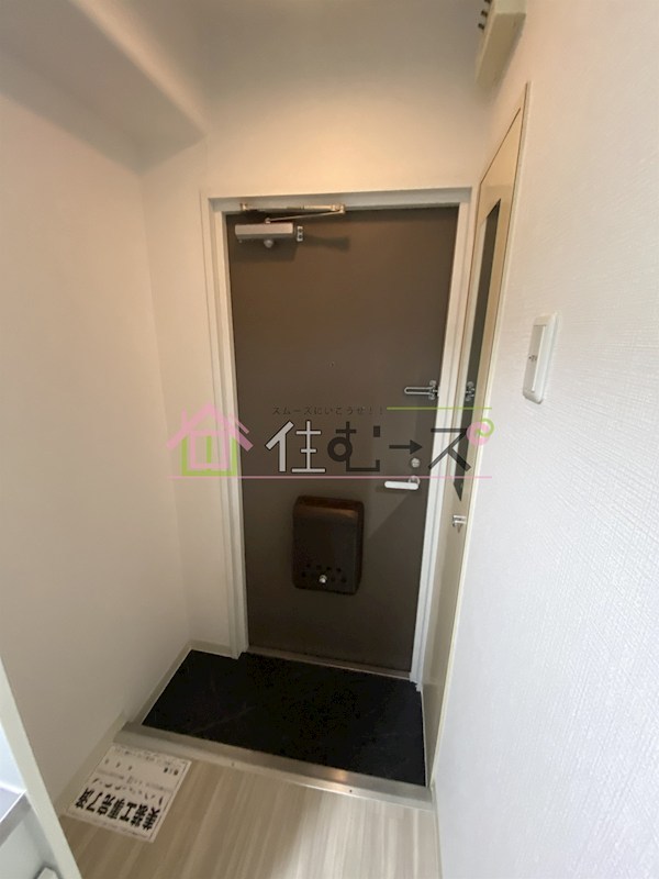 メゾン・ド・トレイユ 玄関