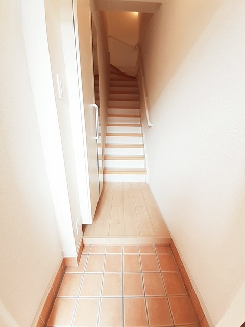 グランデ・カーサ・エイ 玄関