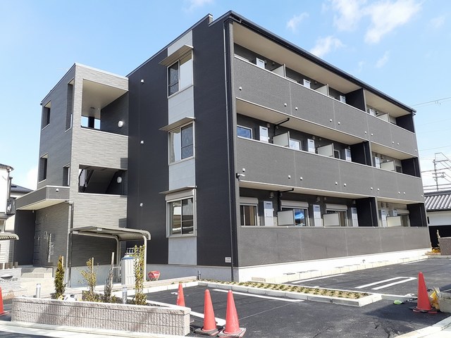 サンプラザ金剛 外観