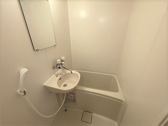 レオパレスセントラル 風呂画像