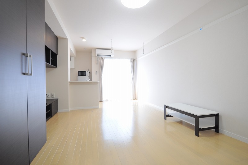 レオネクストＡＺＡＬＥＡ リビング