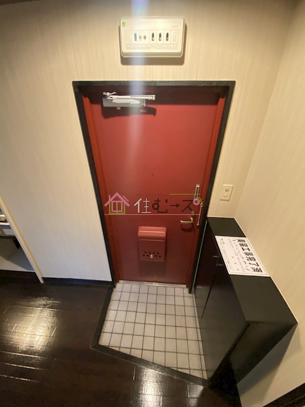 クレストTK 玄関