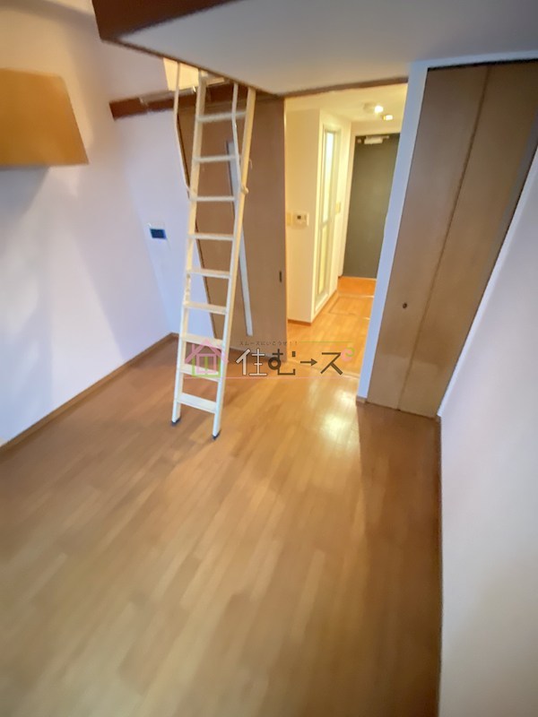 エステムコート梅田東アクアパレス リビング