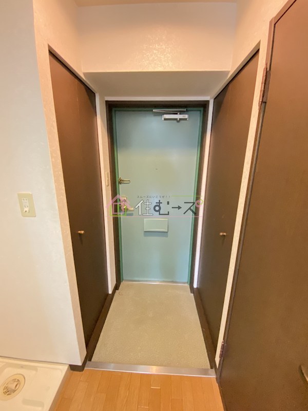 フェスタ天神 玄関