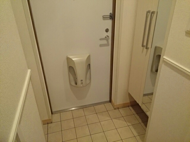 サニーキャンプ　今池 玄関