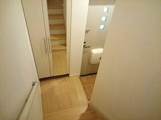 グレースコート 玄関