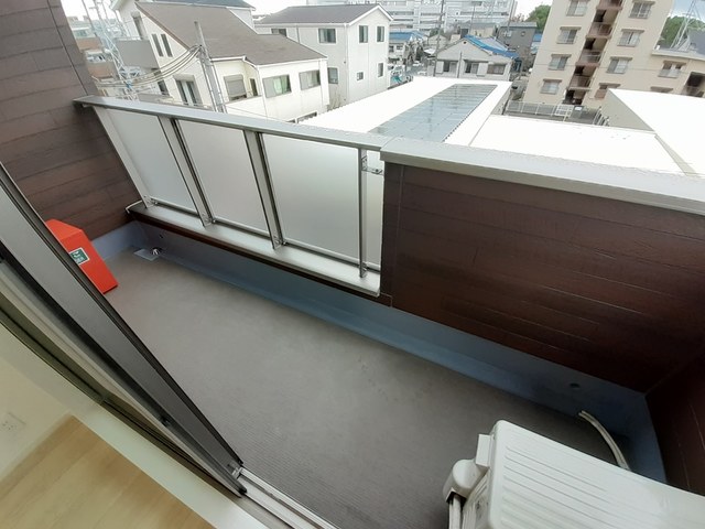 シャイン ベランダ